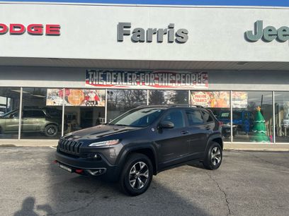 Used 2016 Jeep Cherokee Trailhawk w/ Comfort/Convenience Group
