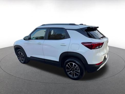 Used 2025 Chevrolet TrailBlazer LT image 10
