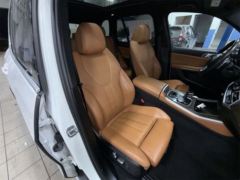 Used 2022 BMW X5 xDrive45e w/ Climate Comfort Package image 16