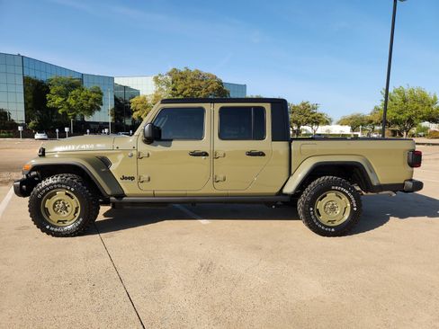 New 2026 Jeep Gladiator Willys AWD/4WD image 3