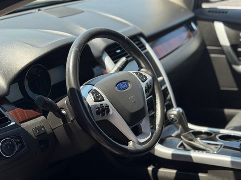 Used 2011 Ford Edge Limited w/ 301A Rapid Spec Order Code FWD image 5
