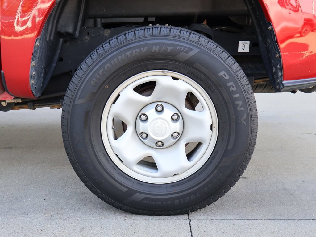 Used 2020 Toyota Tacoma SR AWD/4WD image 36