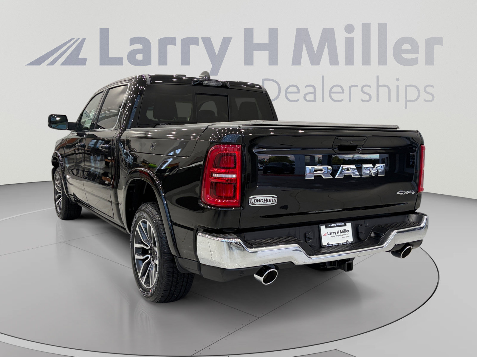 New 2026 RAM 1500 Limited AWD/4WD image 3