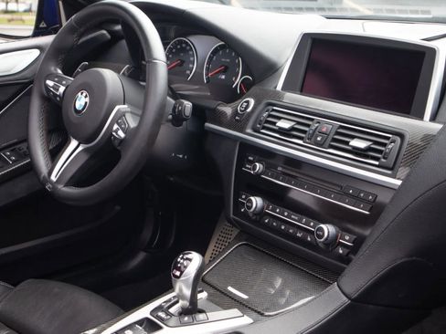 Used 2013 BMW M6 Convertible RWD image 25