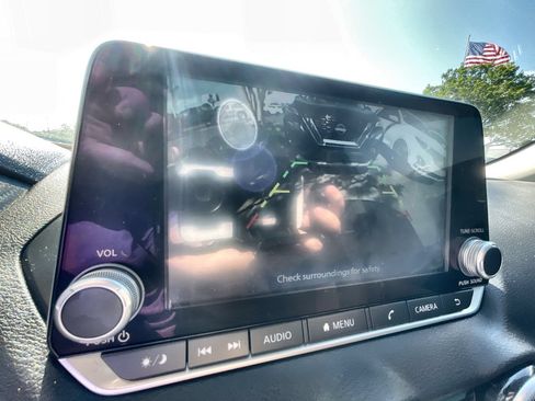 Used 2022 Nissan Sentra SV w/ Trunk Package FWD image 14