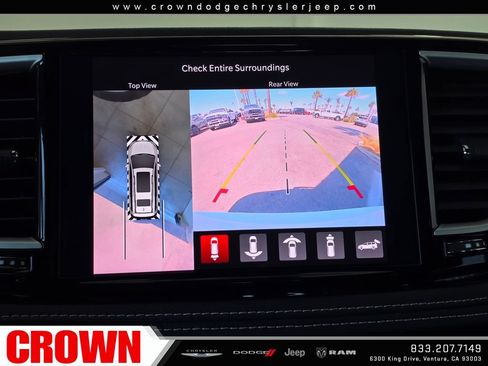 Certified 2024 Chrysler Pacifica Limited FWD image 25