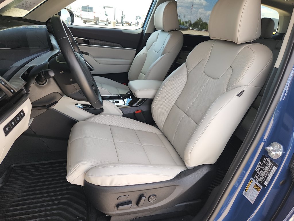 Used 2025 Kia Telluride SX FWD image 13