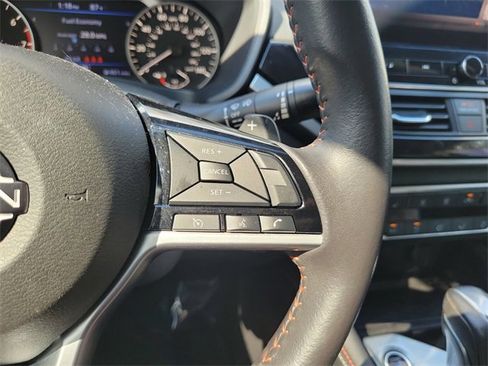 Used 2024 Nissan Altima 2.5 SR w/ SR Premium Package image 16