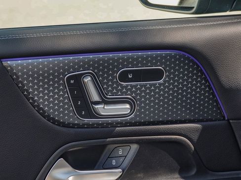 New 2026 Mercedes-Benz GLB 250 image 20