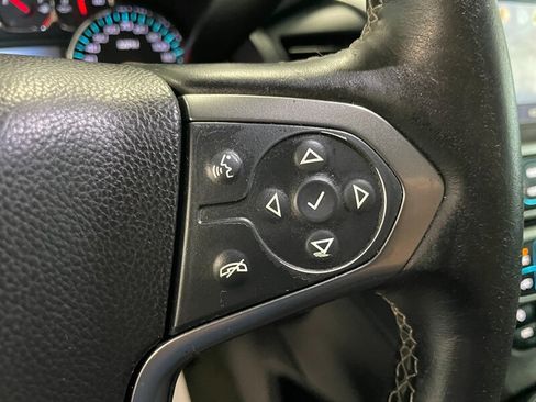 Used 2015 Chevrolet Suburban LTZ AWD/4WD image 11