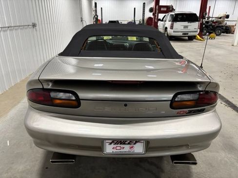 Used 1999 Chevrolet Camaro Z28 RWD image 9