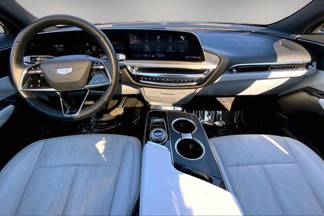 Used 2024 Cadillac Lyriq Sport AWD/4WD image 15