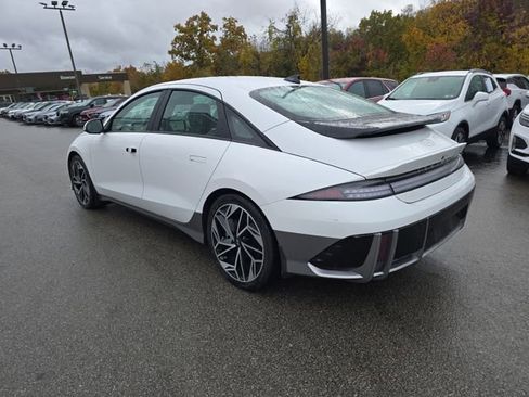 Used 2023 Hyundai Ioniq 6 SEL image 3