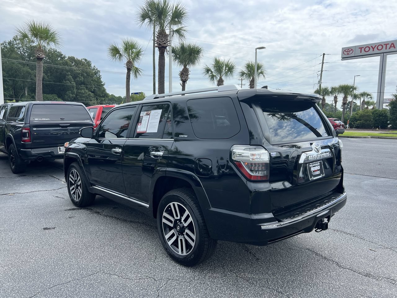 Used 2021 Toyota 4Runner Limited AWD/4WD image 8