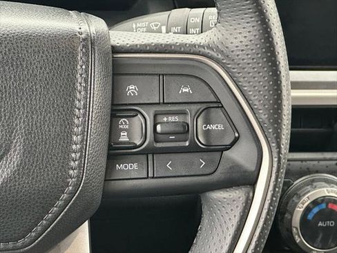 Certified 2025 Toyota 4Runner TRD Off-Road Premium image 21