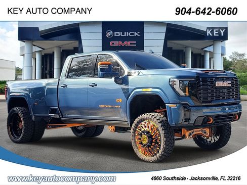 Used 2025 GMC Sierra 3500 Denali Ultimate image 1