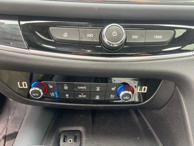 Used 2018 Buick Enclave Premium w/ Trailering Package FWD image 25