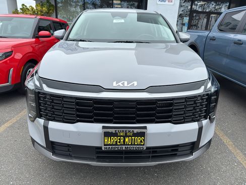 New 2026 Kia Sportage S image 2