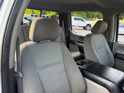 Used 2019 Ford F150 XLT w/ Equipment Group 302A Luxury AWD/4WD image 59
