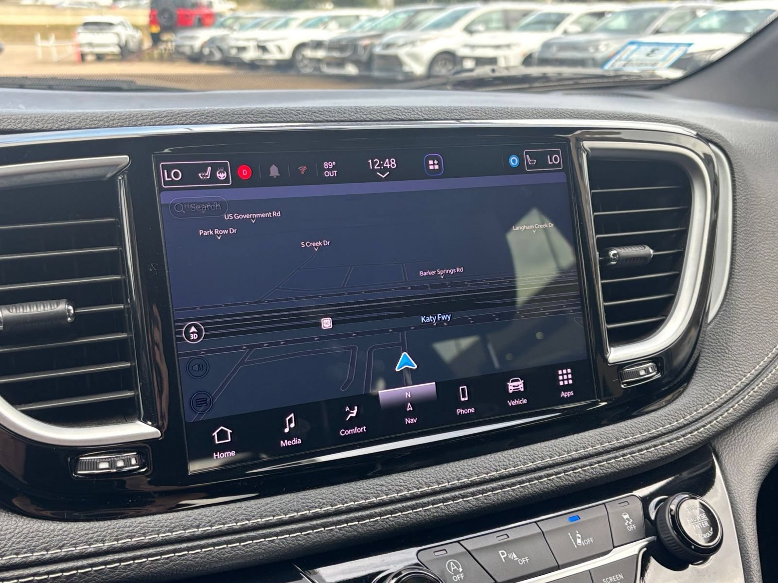 Used 2025 Chrysler Pacifica Limited FWD image 19