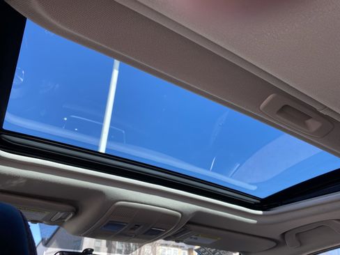 Used 2014 MAZDA MAZDA3 i Grand Touring image 35