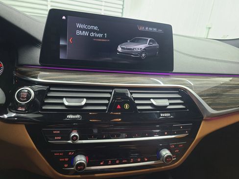 Used 2017 BMW 530i xDrive AWD/4WD image 26