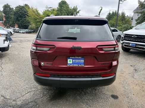 Used 2023 Jeep Grand Cherokee L Limited w/ Luxury Tech Group II AWD/4WD image 5