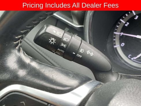 Used 2020 Toyota Highlander Limited AWD/4WD image 32