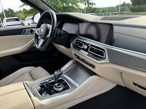 Used 2022 BMW X6 M50i w/ Executive Package AWD/4WD image 26