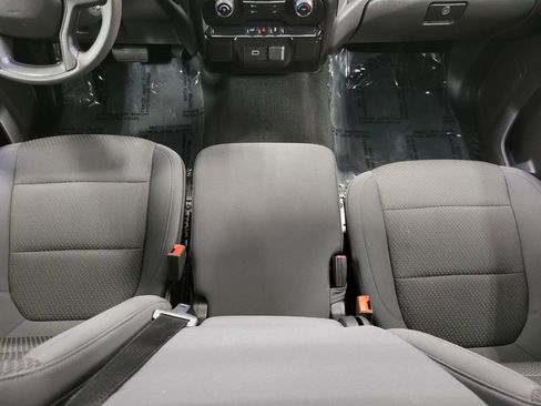 Certified 2020 Chevrolet Silverado 1500 Custom w/ Custom Convenience Package AWD/4WD image 17