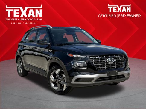 Used 2025 Hyundai Venue SEL FWD image 1
