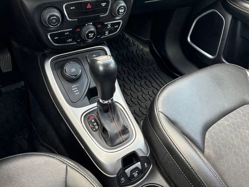 Used 2019 Jeep Compass Latitude AWD/4WD image 25