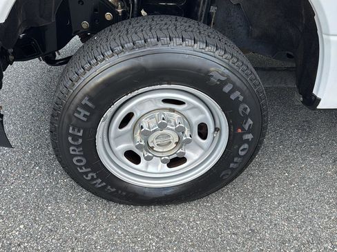 Used 2019 Ford F250 XL w/ Power Equipment Group image 29