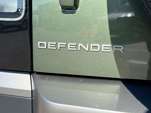 New 2026 Land Rover Defender 110 S image 11