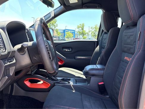 Used 2023 Nissan Frontier Pro-X w/ Technology Package RWD image 10
