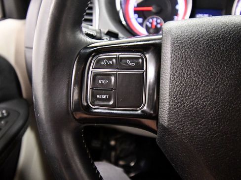Used 2018 Dodge Grand Caravan SXT FWD image 21