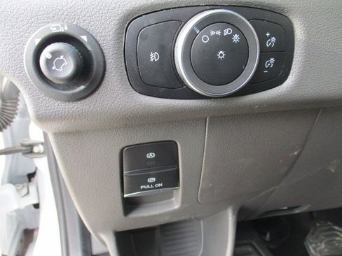 Used 2023 Ford Transit 350 XLT image 10