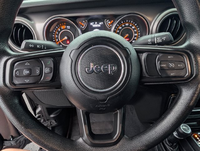 Used 2022 Jeep Wrangler Unlimited Sport AWD/4WD image 18