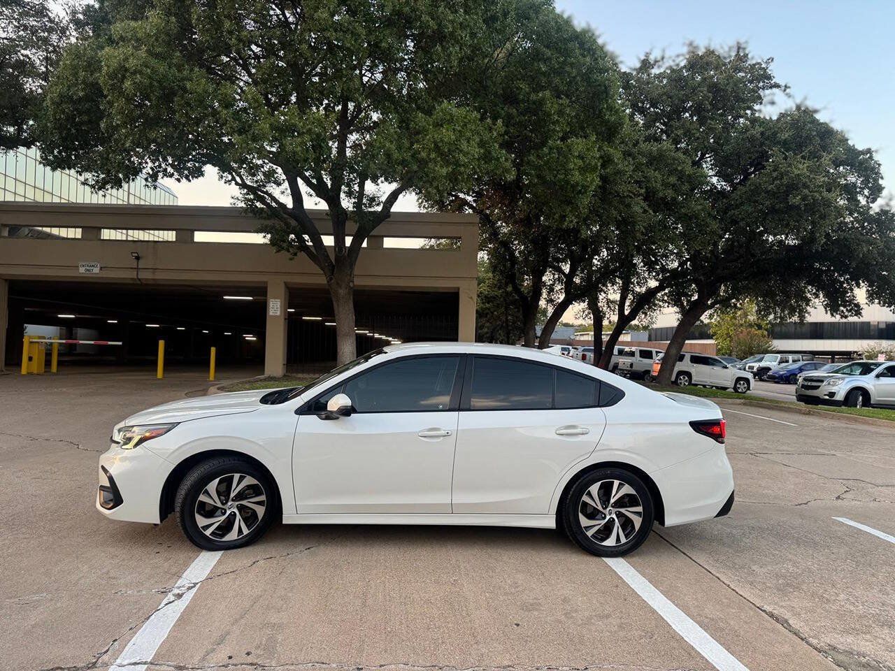 Used 2023 Subaru Legacy Premium AWD/4WD image 3