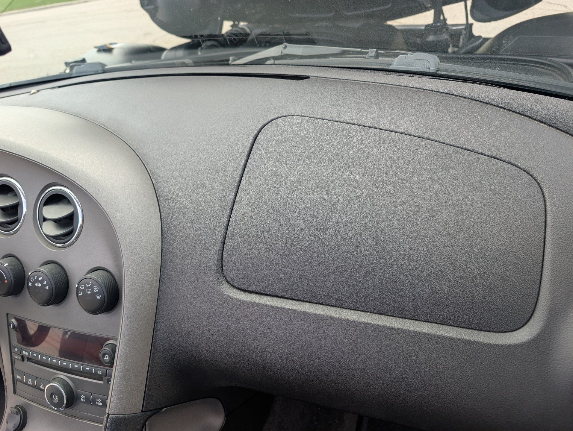 Used 2006 Pontiac Solstice Convertible w/ Premium Package RWD image 78