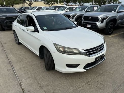 Used 2015 Honda Accord Sport image 3