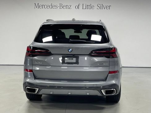 Used 2024 BMW X5 xDrive40i w/ M Sport Package AWD/4WD image 4