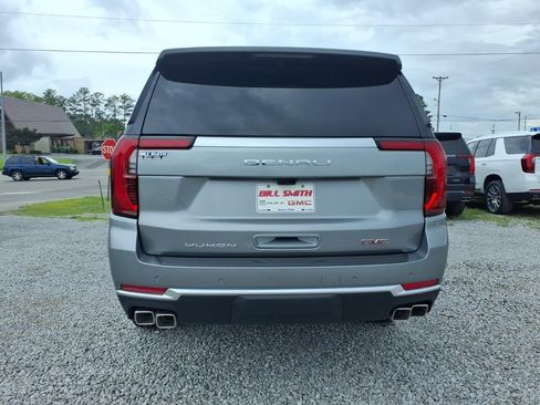 New 2026 GMC Yukon XL Denali w/ Denali Reserve Package AWD/4WD image 6