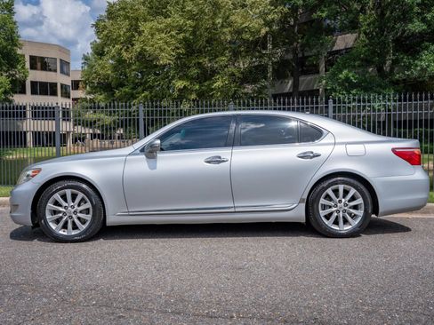Used 2012 Lexus LS 460 AWD w/ Luxury Value Edition image 9