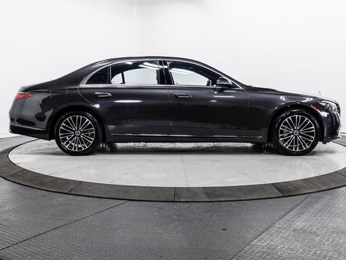 Used 2023 Mercedes-Benz S 580e 4MATIC Sedan image 38