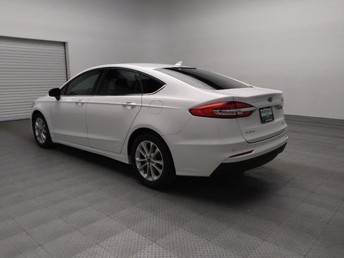 Used 2020 Ford Fusion SE image 5