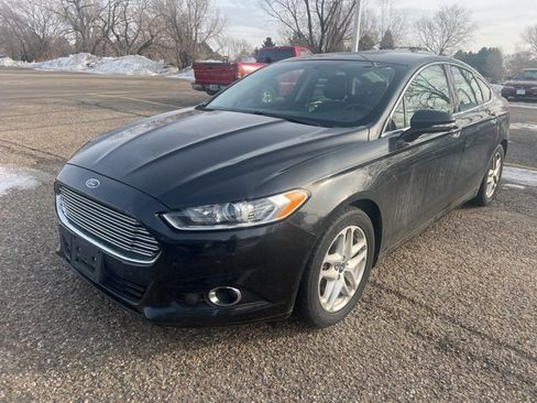 Used 2013 Ford Fusion SE image 3