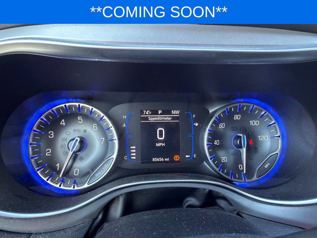 Used 2018 Chrysler Pacifica Touring-L w/ S Appearance Package FWD image 14