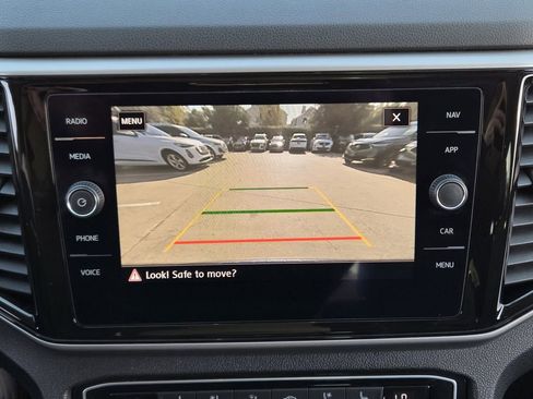 Used 2021 Volkswagen Atlas SEL Premium image 21