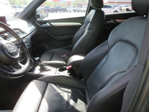 Used 2016 Audi Q3 2.0T Prestige image 13